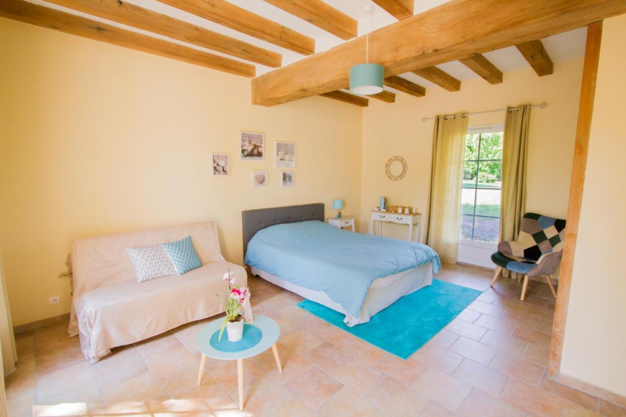 Bed and Breakfast La Tour De La Conterie Beaumont-Village Esterno foto