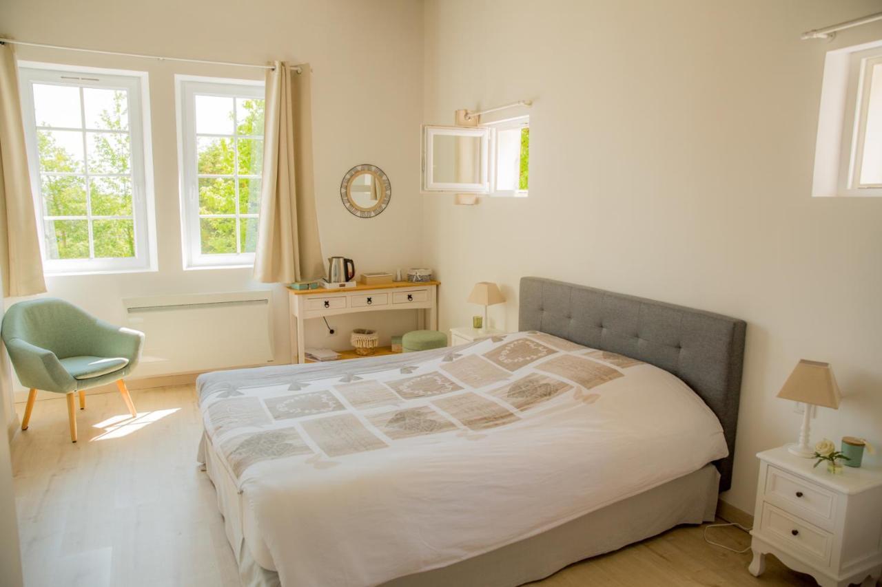 Bed and Breakfast La Tour De La Conterie Beaumont-Village Esterno foto