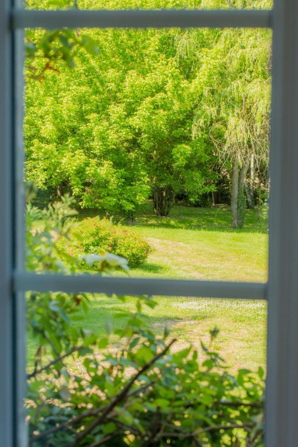 Bed and Breakfast La Tour De La Conterie Beaumont-Village Esterno foto