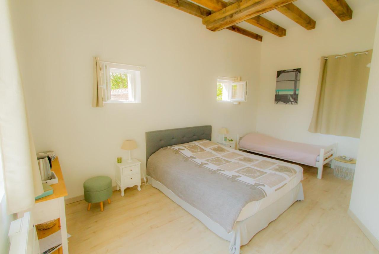 Bed and Breakfast La Tour De La Conterie Beaumont-Village Esterno foto